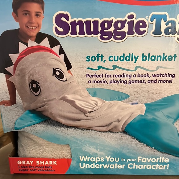 Gray Shark Snuggie Tails - Picture 3 of 5